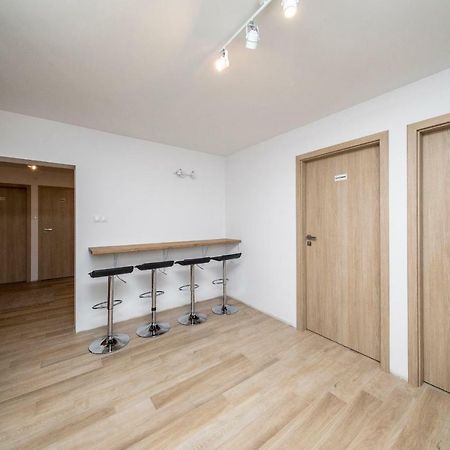6 Cities Rooms Βαρσοβία Εξωτερικό φωτογραφία